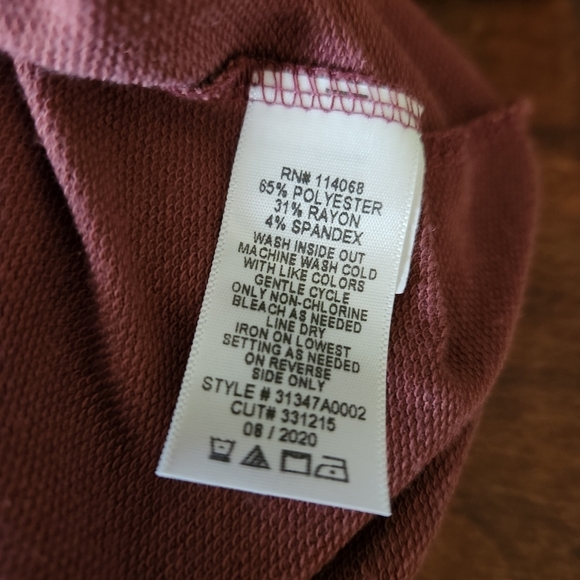 LOVE GLAM GIRL Cropped Hoodie with Graphic Size Small - Picture 8 of 10